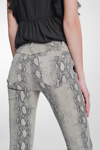 Q2 Women's Pants & Trousers Beige Super Skinny Reversible Pants with Snake Print