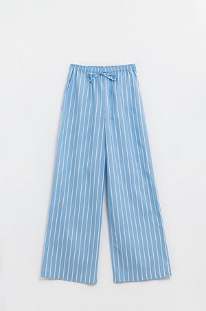 Q2 Women's Pants & Trousers Blue Striped Fluid Long Trousers