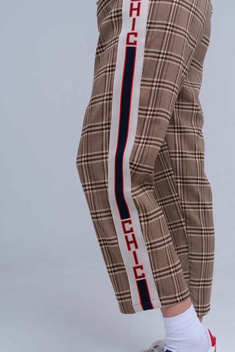 Q2 Women's Pants & Trousers Brown tartan pattern pants