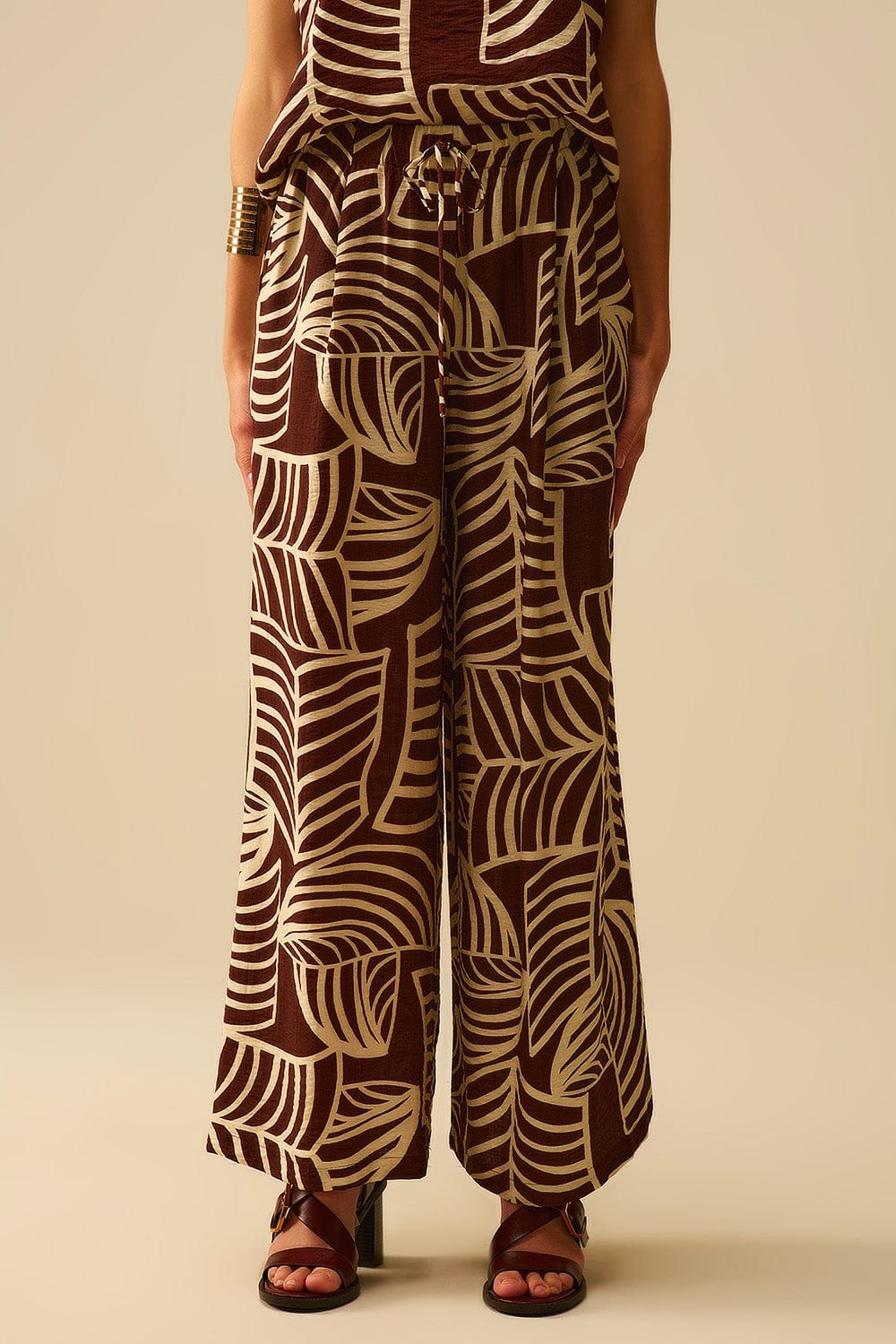 Q2 Women's Pants & Trousers Brown Wide Leg Trousers With White Leaf Print