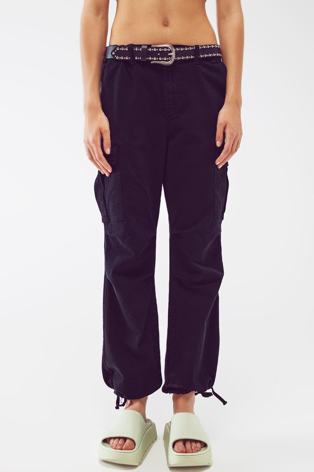 Q2 Women's Pants & Trousers Cargo Pants With Tassel Ends In Black