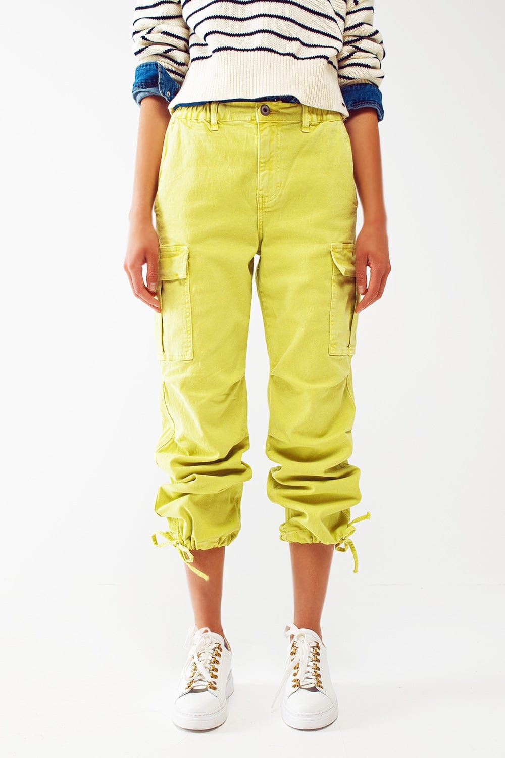 Q2 Women's Pants & Trousers Cargo Pants With Tassel Ends In Lime