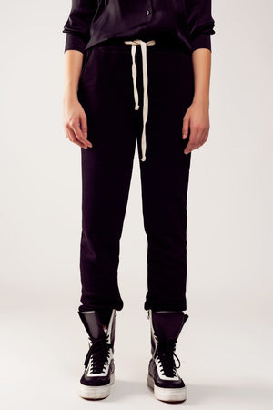 Q2 Women's Pants & Trousers Cotton Jogger in Black