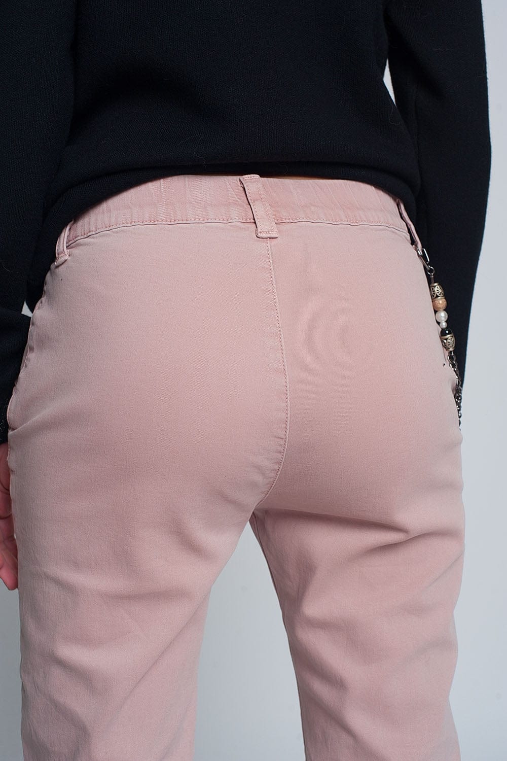 Q2 Women's Pants & Trousers Cuffed Utility Pants with Chain in Pink