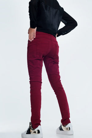 Q2 Women's Pants & Trousers Drop Crotch Skinny Jean in Maroon