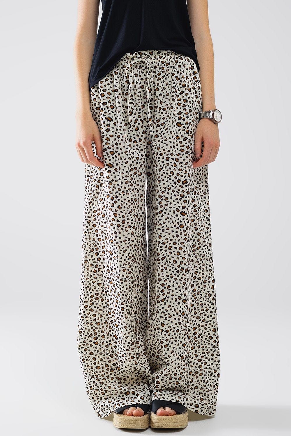 Q2 Women's Pants & Trousers Elasticated Waist Straight Leg Pants In Leopard Print