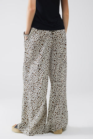 Q2 Women's Pants & Trousers Elasticated Waist Straight Leg Pants In Leopard Print