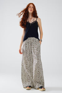 Q2 Women's Pants & Trousers Elasticated Waist Straight Leg Pants In Leopard Print