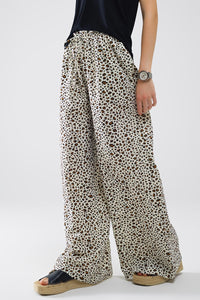 Q2 Women's Pants & Trousers Elasticated Waist Straight Leg Pants In Leopard Print