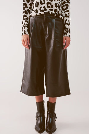 Q2 Women's Pants & Trousers Faux Leather Wide Leg Culotte in Black