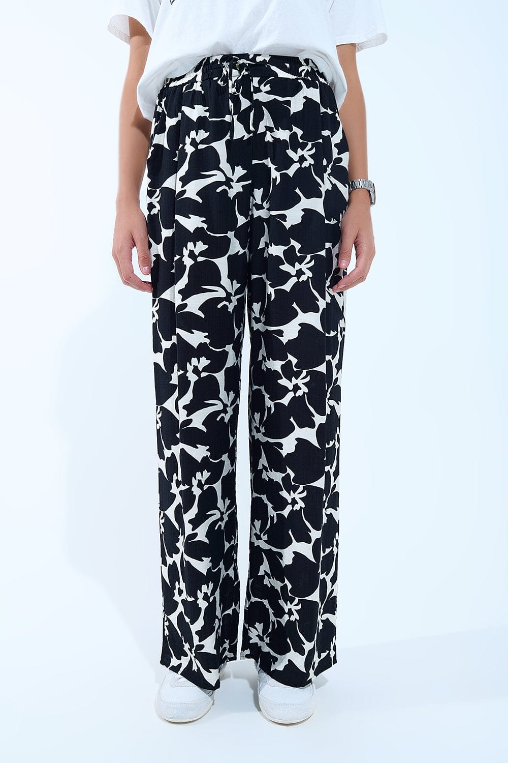 Q2 Women's Pants & Trousers Hawaiian Floral Print Straight Pants In Black And White