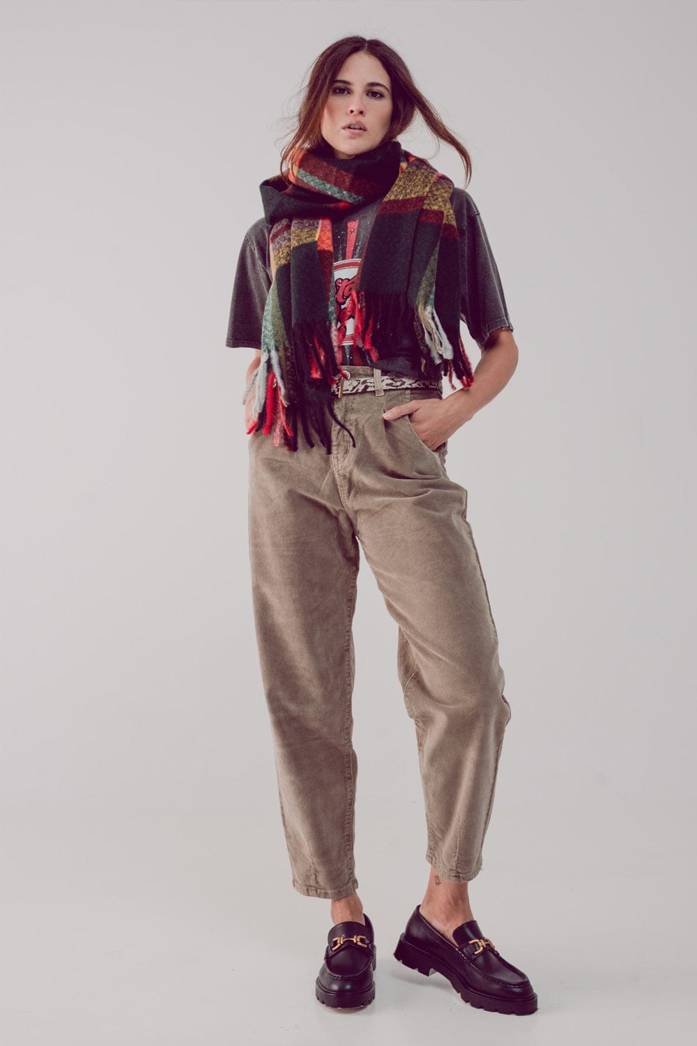 Q2 Women's Pants & Trousers High Rise Slouchy Mom Pants in Beige Cord