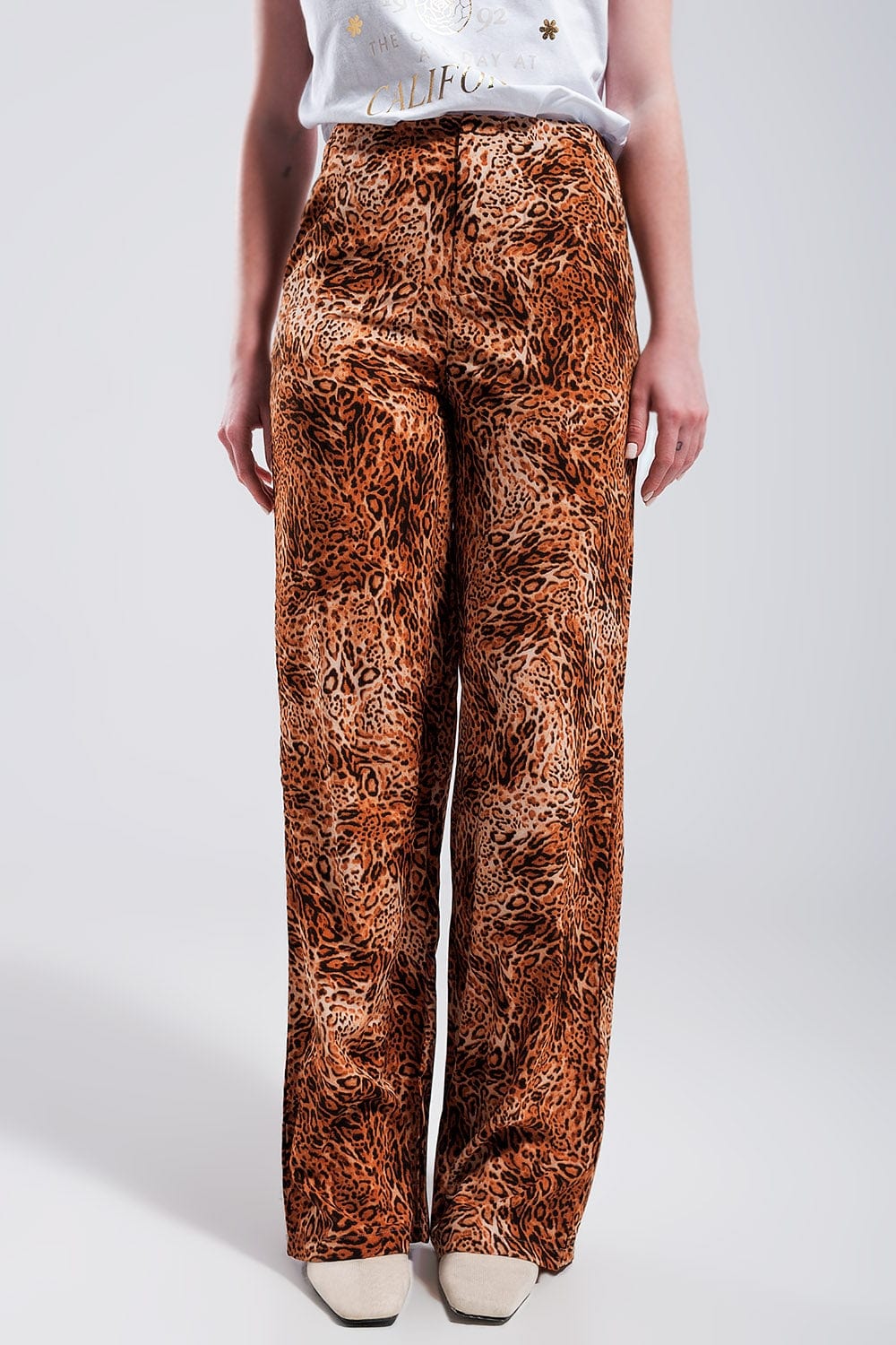 Q2 Women's Pants & Trousers Leopard Print Wide Leg Pants in Brown