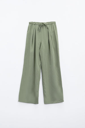 Q2 Women's Pants & Trousers Light Green Relaxed Pants With Drawstring Closing And Side Pockets