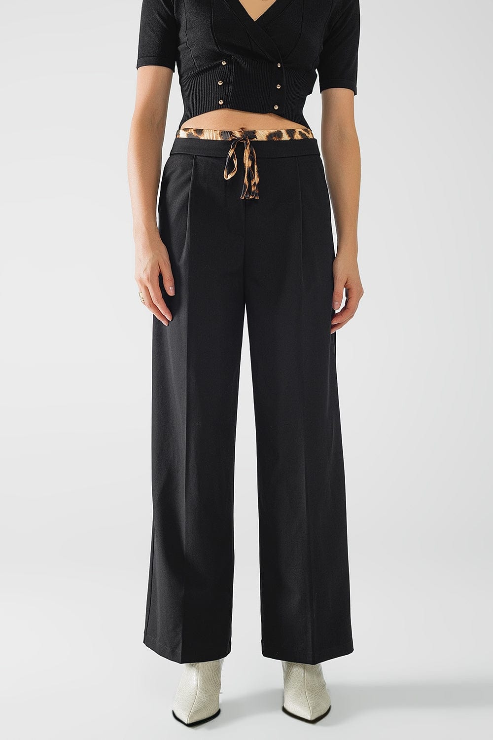 Q2 Women's Pants & Trousers Long Black Pleated Pants With Leopard Detail At The Waist