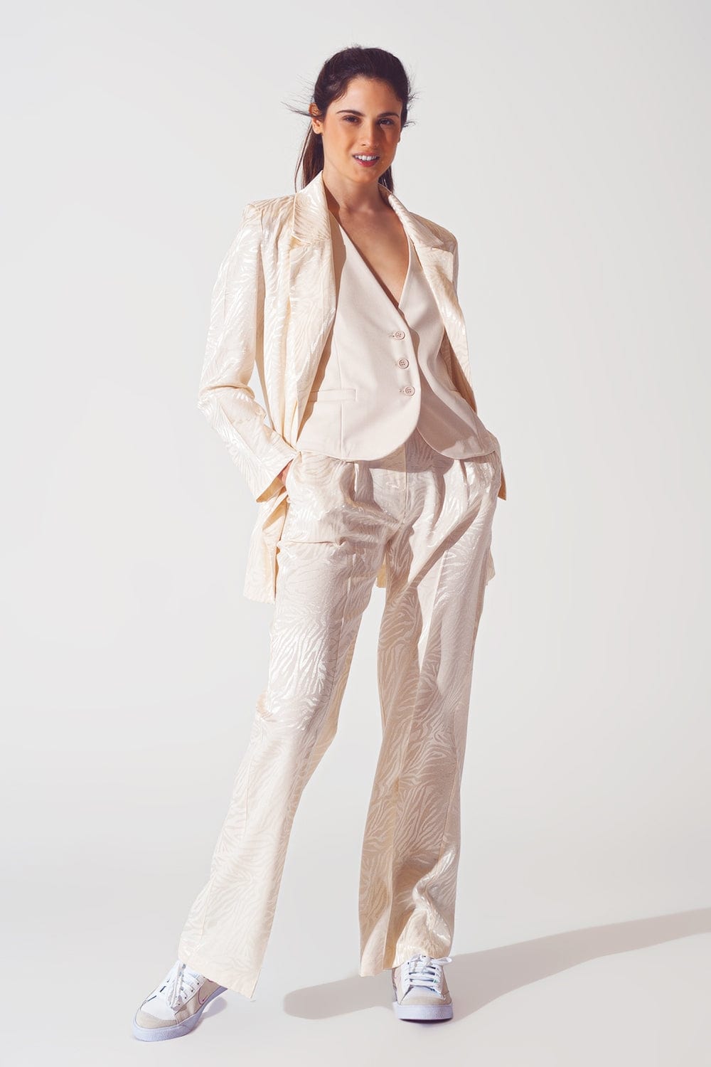 Q2 Women's Pants & Trousers Loose Fit Zebra Print Pants in White