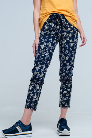 Q2 Women's Pants & Trousers Navy floral pants with a belt