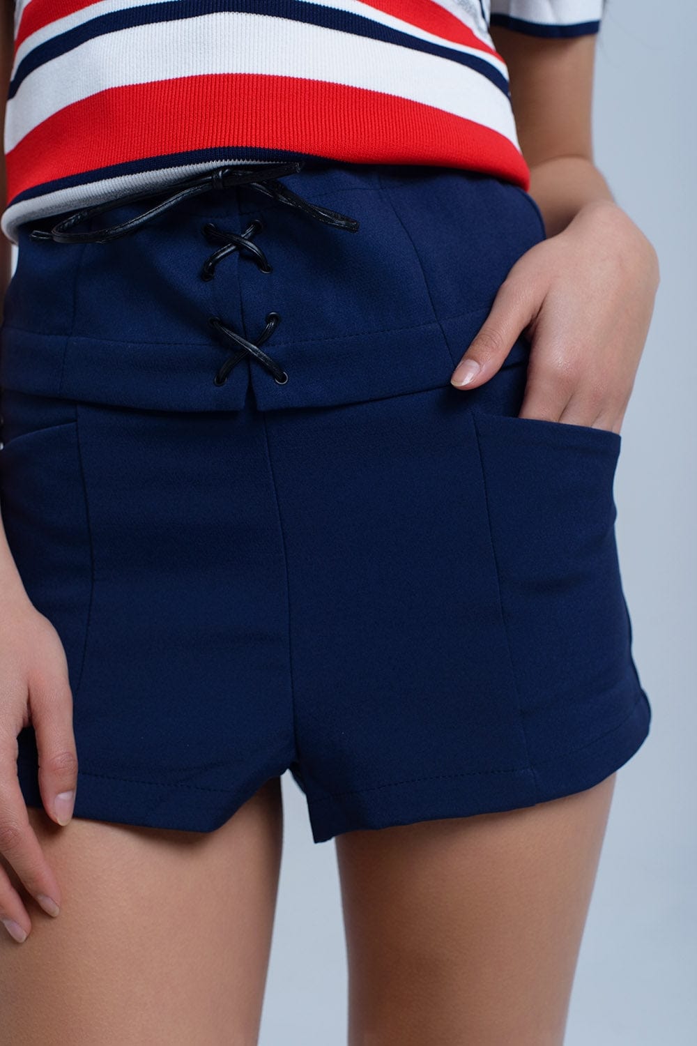 Q2 Women's Pants & Trousers Navy short with tie detail
