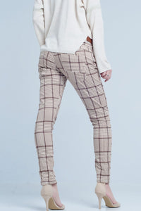 Q2 Women's Pants & Trousers Pants in Beige Check with Button