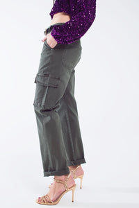 Q2 Women's Pants & Trousers Relaxed Cargo Pants In Army Dark Green
