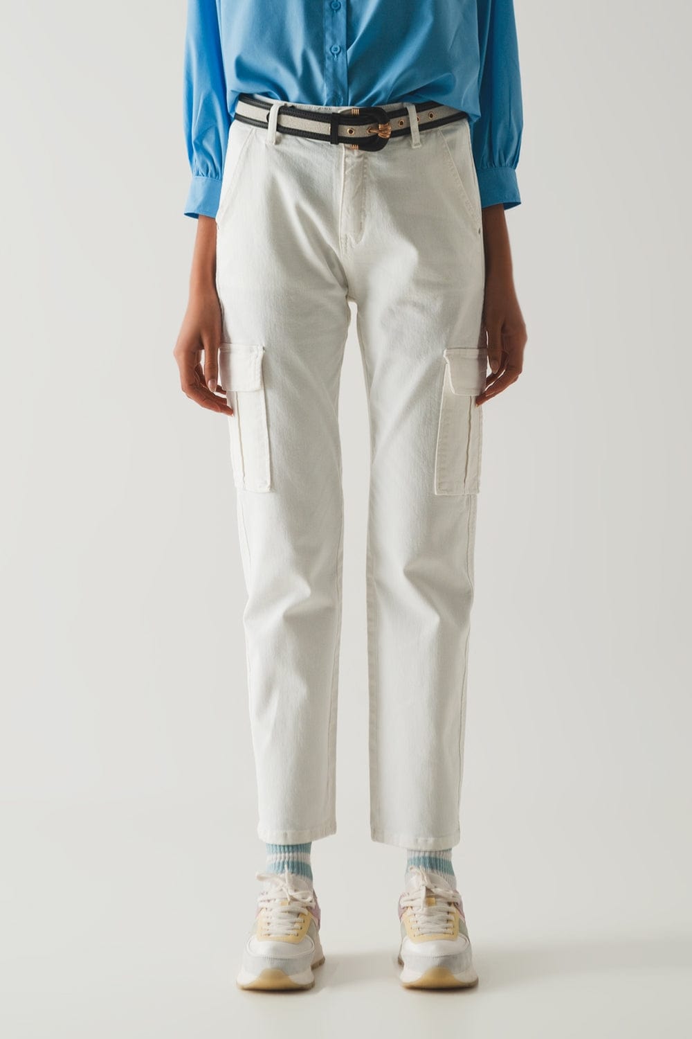 Q2 Women's Pants & Trousers Relaxed cargo pants in white