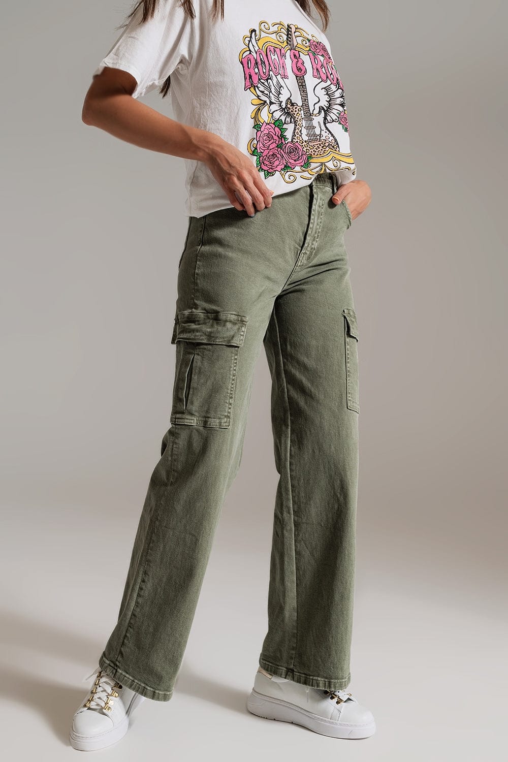 Q2 Women's Pants & Trousers Straight Leg Cargo Jeans In Olive Green