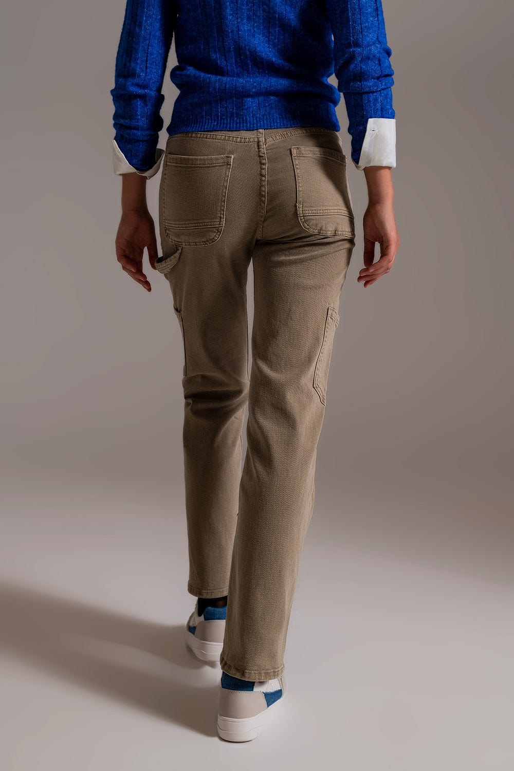 Q2 Women's Pants & Trousers Straight Leg Cargo Pants In Brown Beige