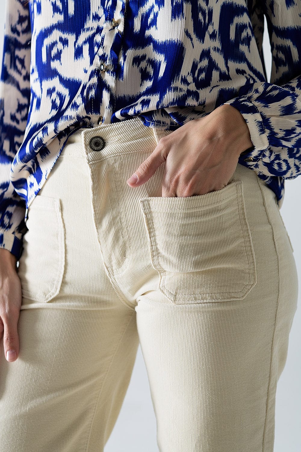 Q2 Women's Pants & Trousers Straight Leg Corduroy Jeans In Ecru With Pockets