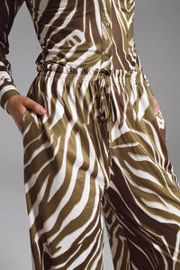 Q2 Women's Pants & Trousers Straight Pants With Zebra Print In Olive Green And White