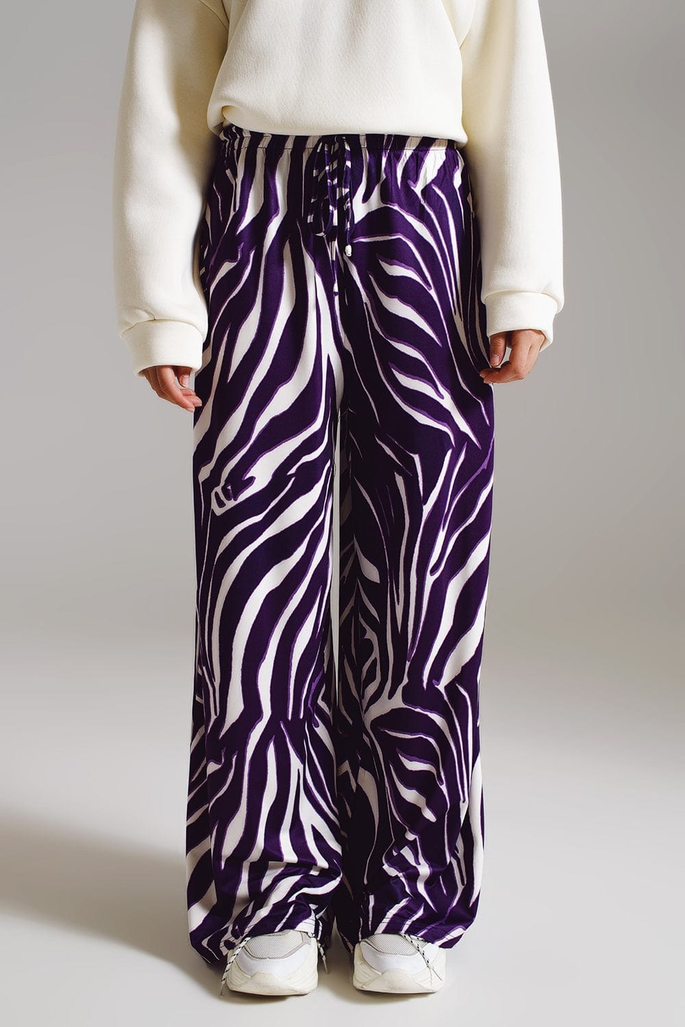 Q2 Women's Pants & Trousers Straight Pants With Zebra Print In Purple And White