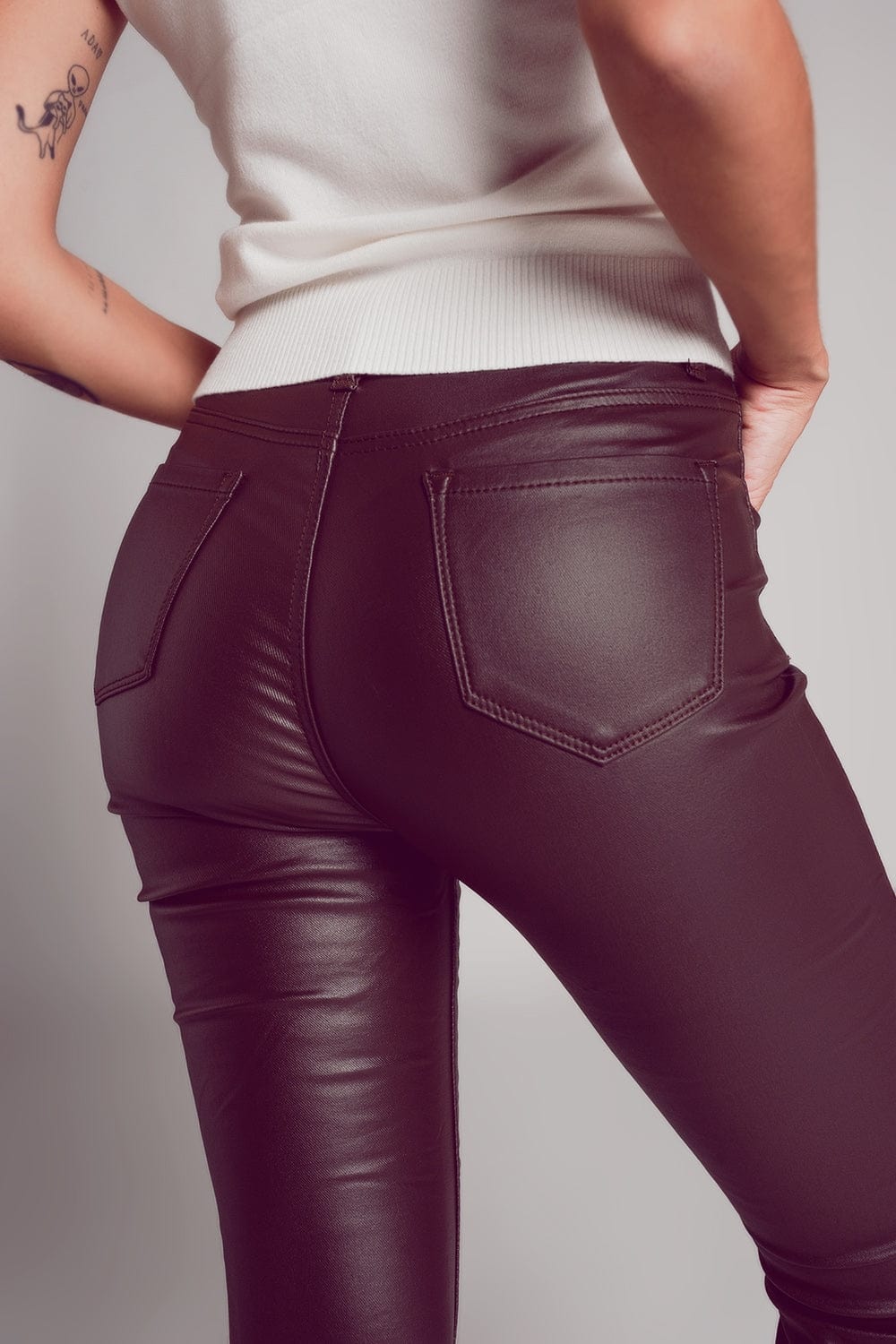 Q2 Women's Pants & Trousers Stretch Faux Leather Flare Pants in Brown