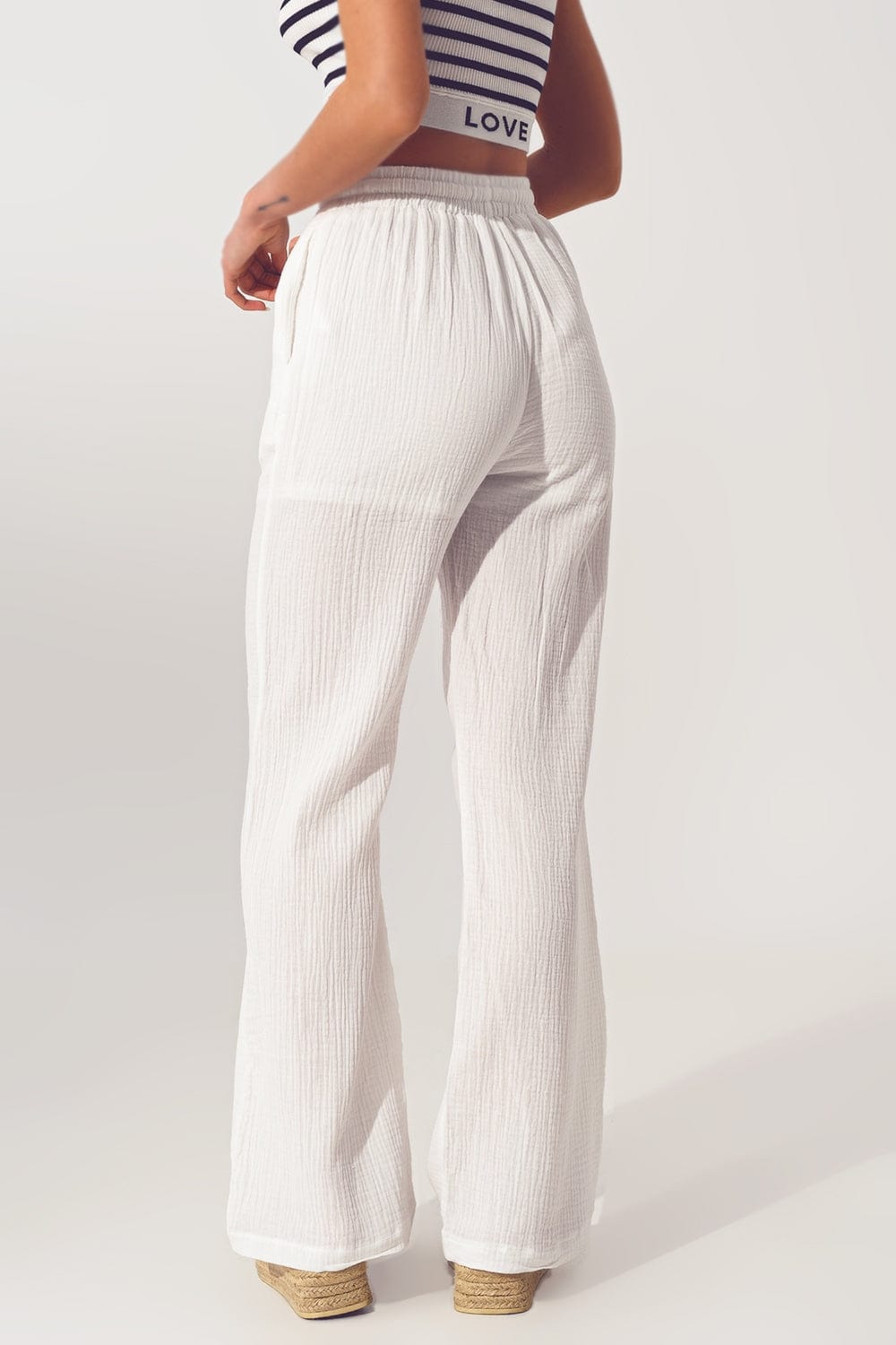 Q2 Women's Pants & Trousers Textured Wide Leg Pants in White