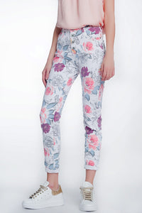 Q2 Women's Pants & Trousers White Boyfriend Jeans with Floral Print