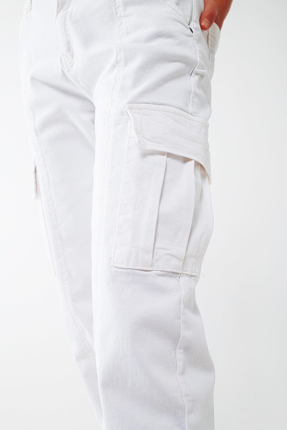 Q2 Women's Pants & Trousers White Cargo Pants With Elasticated Waist And Hem