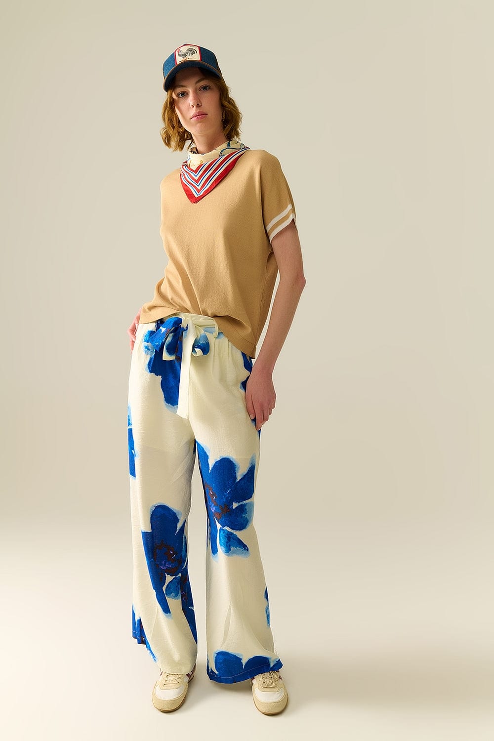Q2 Women's Pants & Trousers White Palazzo Pants With Blue Tropial Flower Print And Matching Belt