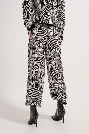 Q2 Women's Pants & Trousers Wide Leg Trousers in Zebra Print