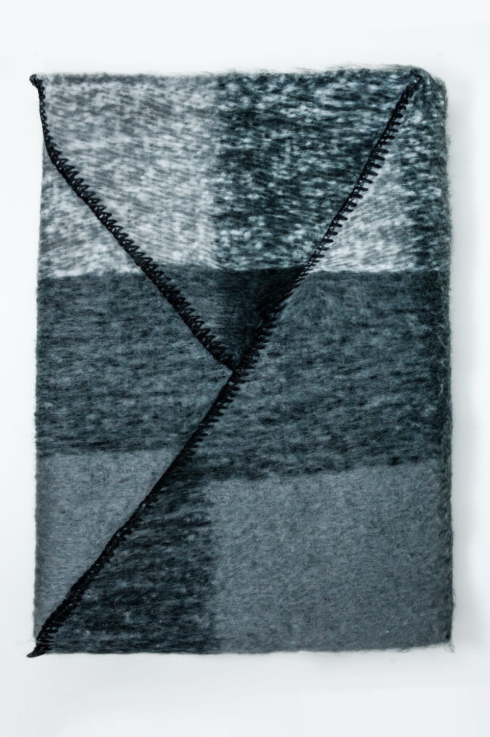 Q2 Women's Scarves, Wraps, & Gloves One Size / Black / China Scarf in Black and White