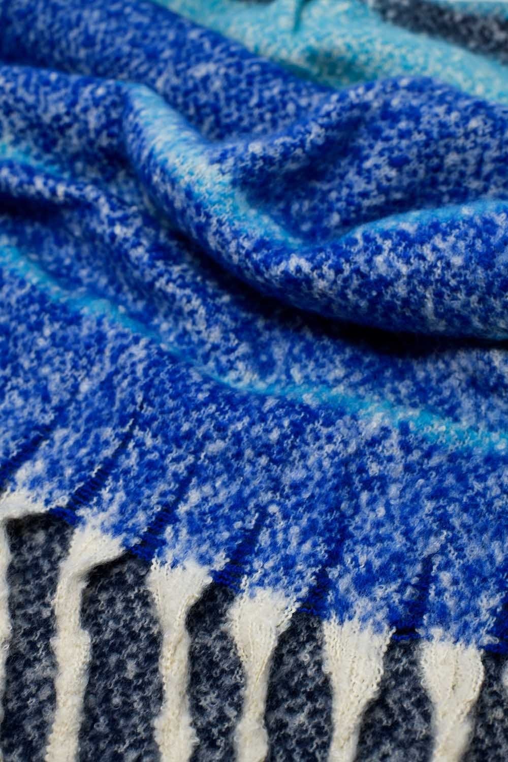 Q2 Women's Scarves, Wraps, & Gloves One Size / Blue Chunky Scarf With Stripes In Blue