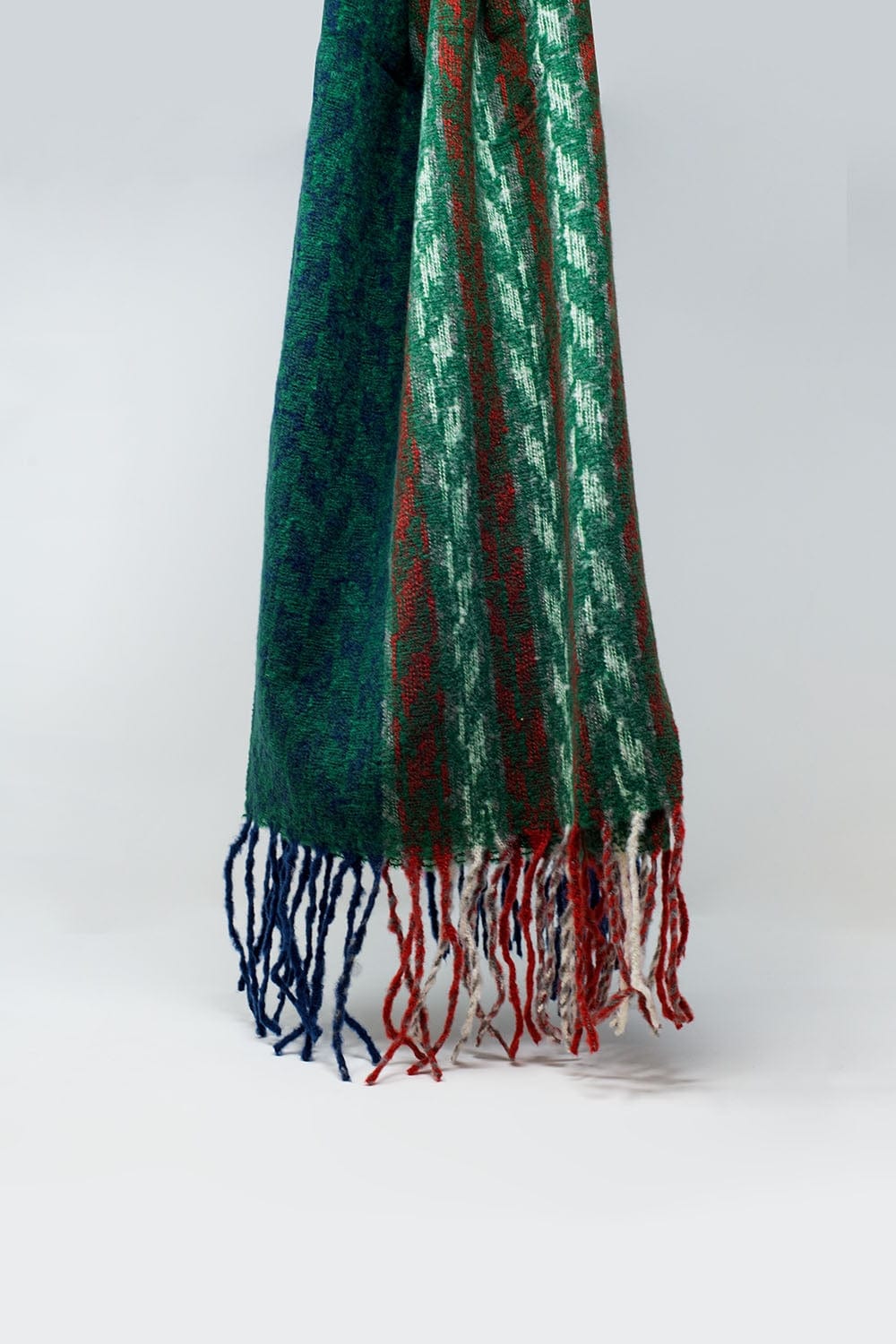 Q2 Women's Scarves, Wraps, & Gloves One Size / Green Houndstooth Design Scarf In Green And Red