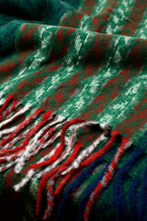 Q2 Women's Scarves, Wraps, & Gloves One Size / Green Houndstooth Design Scarf In Green And Red
