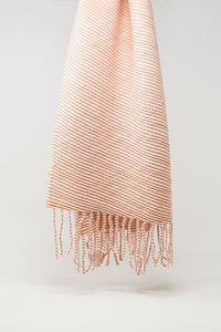 Q2 Women's Scarves, Wraps, & Gloves One Size / Pink Pink Scarf In Soft And Fluffy Fabric With Fringes