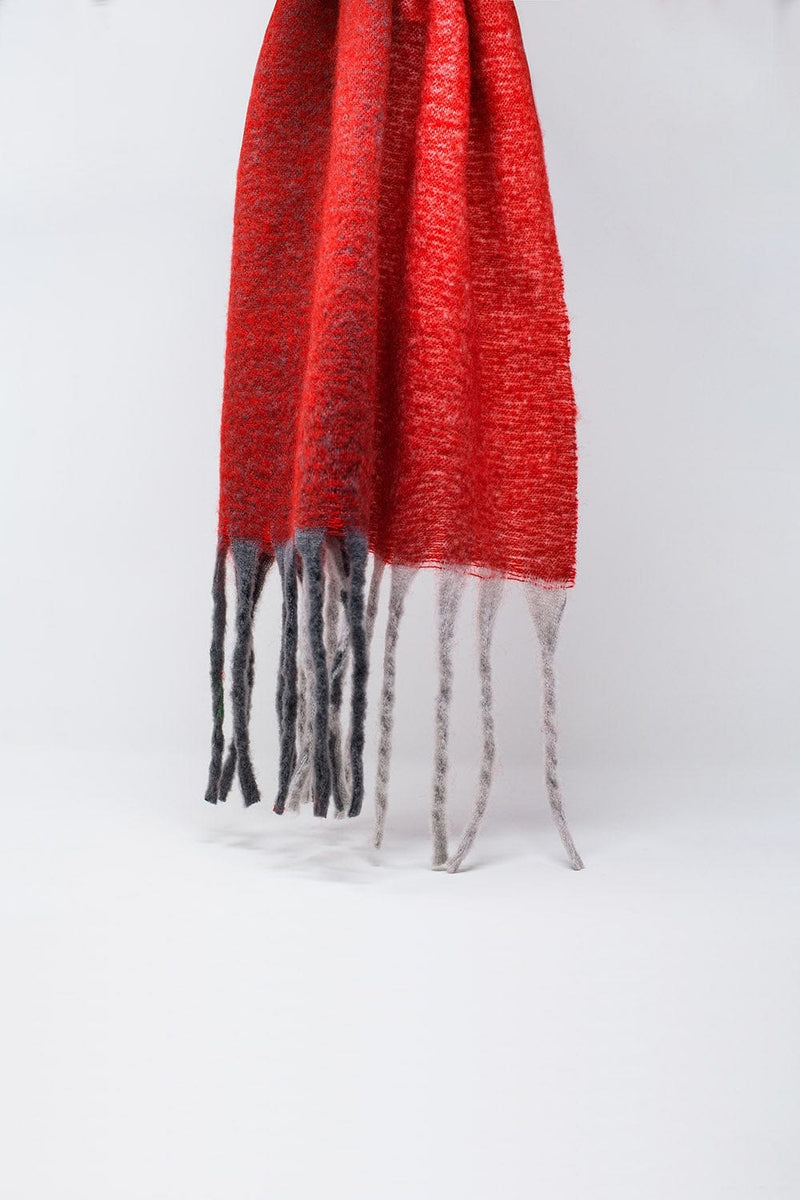 Q2 Women's Scarves, Wraps, & Gloves One Size / Red Chunky Knit Scarf In Red Color Block With Fringes