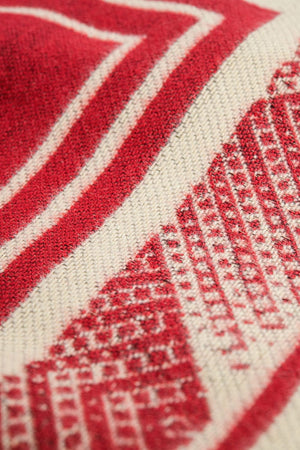 Q2 Women's Scarves, Wraps, & Gloves One Size / Red Red Knitted Scarf With Geometric Print