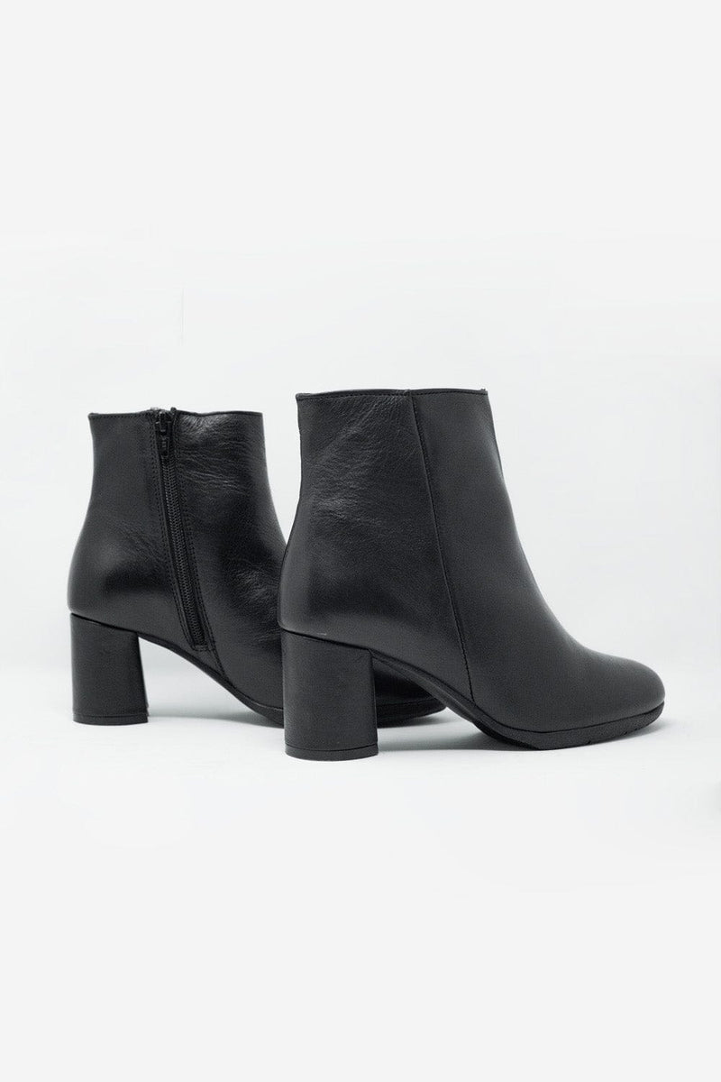 Q2 Women's Shoe Black Blocked Mid Heeled Ankle Boots with Round Toe