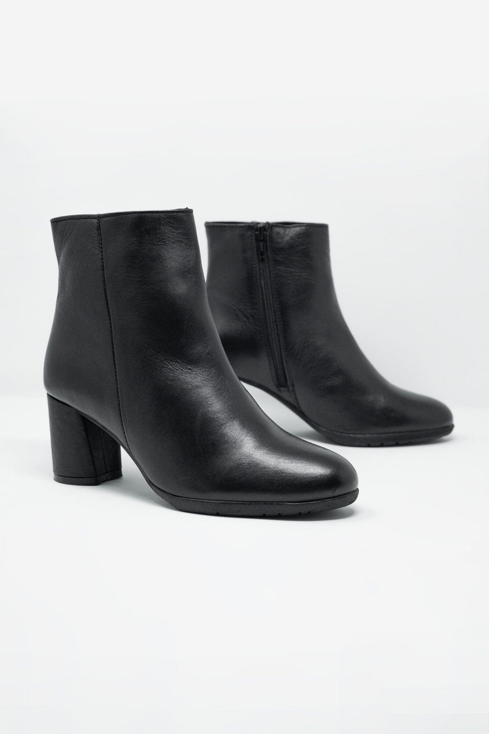 Q2 Women's Shoe Black Blocked Mid Heeled Ankle Boots with Round Toe