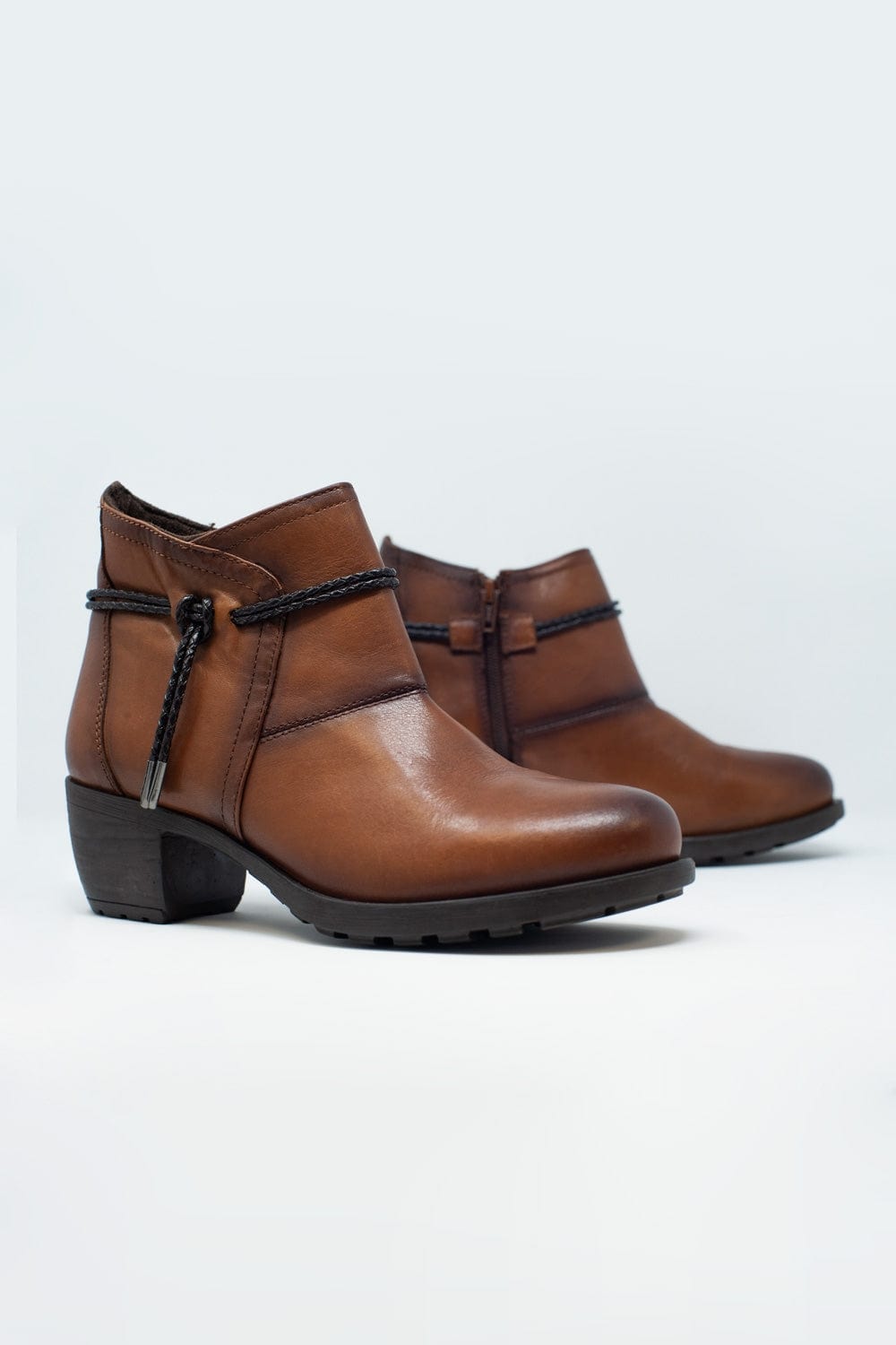 Q2 Women's Shoe Brown Blocked Mid Heeled Ankle Boots