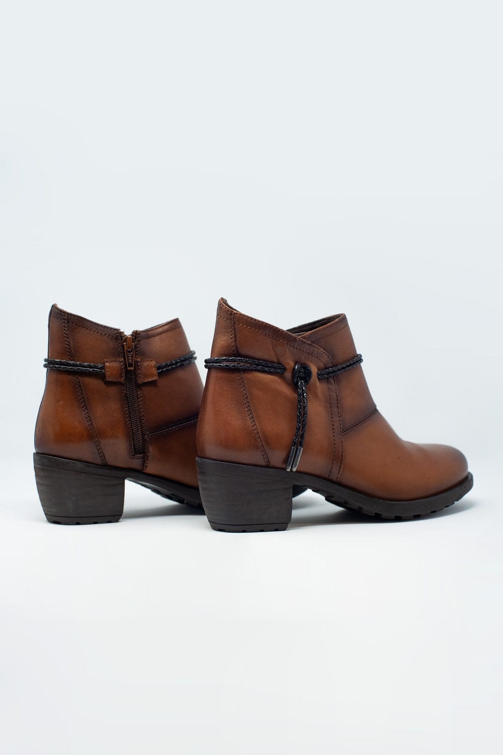 Q2 Women's Shoe Brown Blocked Mid Heeled Ankle Boots