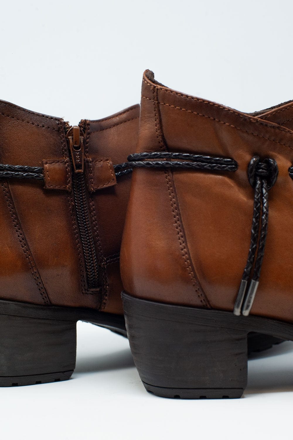 Q2 Women's Shoe Brown Blocked Mid Heeled Ankle Boots