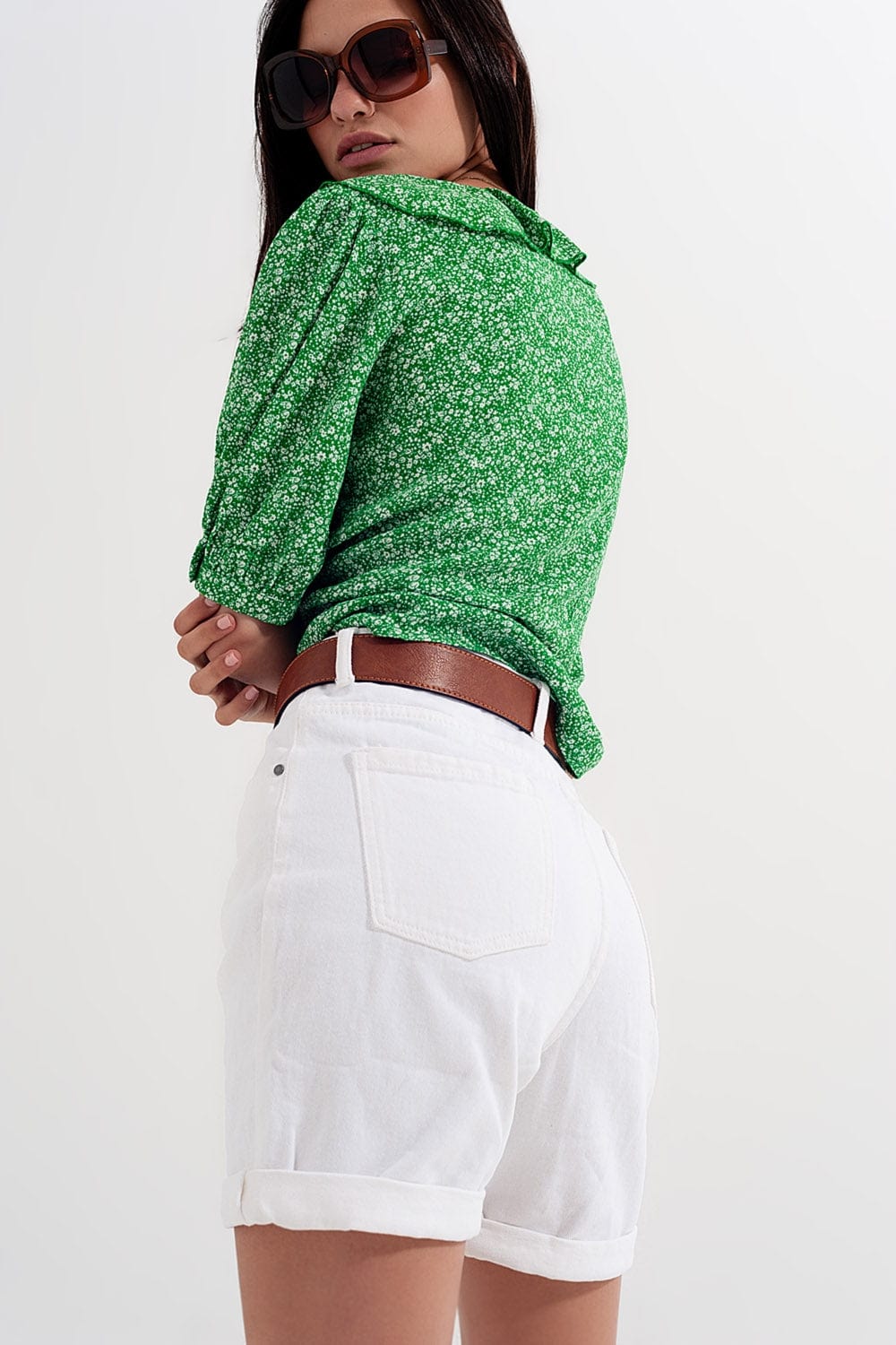 Q2 Women's Shorts Denim Mom Shorts in White