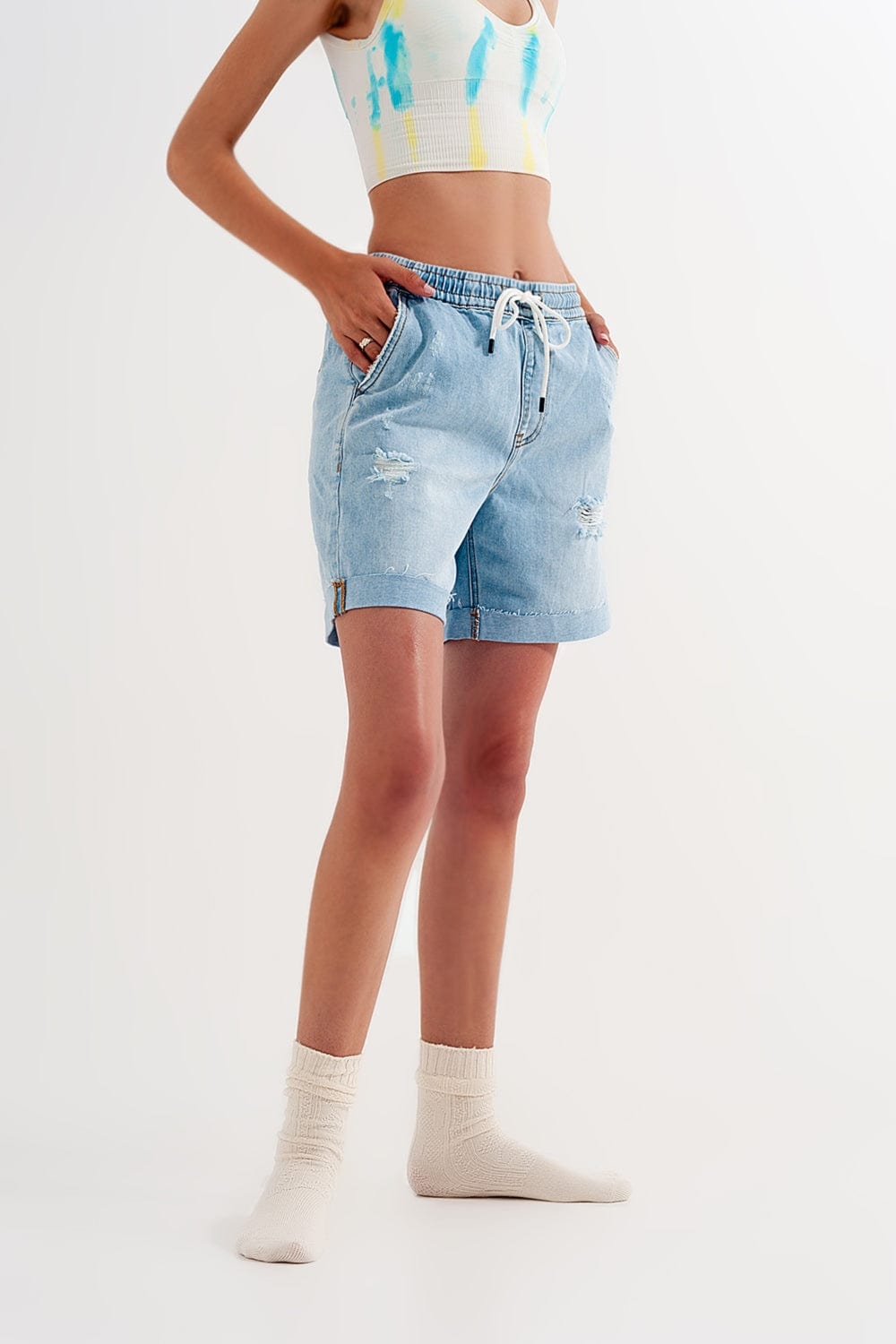 Q2 Women's Shorts Denim Shorts with Elastic Waist in Wash Blue